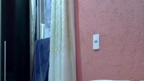 Snapshot of ronnispoto chatting on 12.30.24 ronny online show from 12.30.24