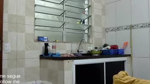 Snapshot of ronnispoto chatting on 01.17.25 ronny online show from 01.17.25