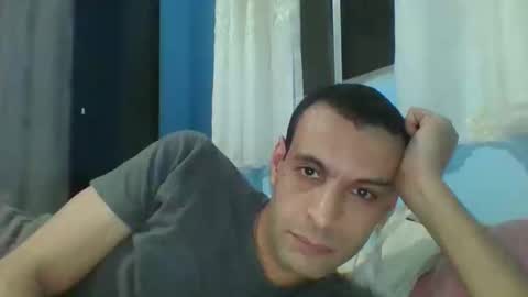 Snapshot of ronnispoto chatting on 10.02.25 ronny online show from 10.02.25