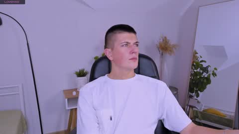 Snapshot of rony_winston chatting on 12.09.24 Rony online show from 12.09.24