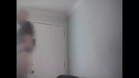 Snapshot of rooboy55 chatting on 09.28.25 rooboy55 online show from 09.28.25