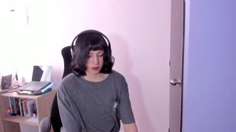 Twelve 3 Inst Twelve 312002 Twitter Room312 2002 online show from 01.12.25