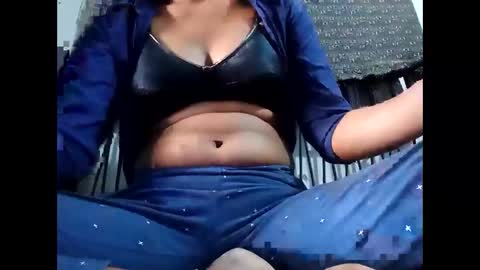 roop_sexy642 online show from 04.21.26