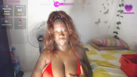 Snapshot of roos_veyker chatting on 02.14.25 roos_veyker online show from 02.14.25