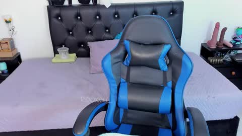    online show from 02.04.26