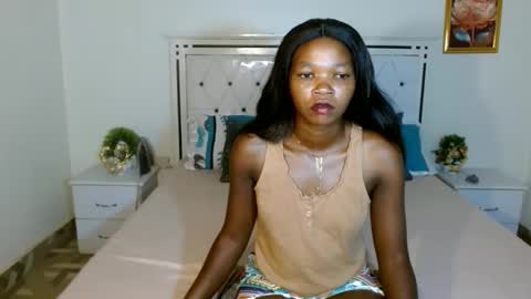 Snapshot of rorennah chatting on 05.15.26 Rorenah online show from 05.15.26