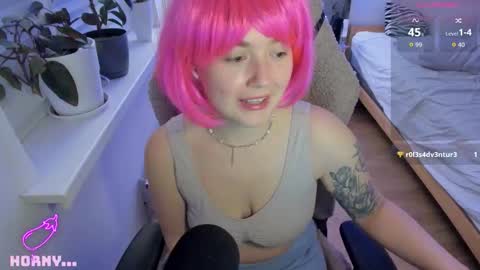 Snapshot of rororo1818 chatting on 11.01.25 reesha . online show from 11.01.25