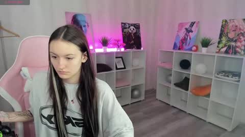 Viola online show from 05.17.26