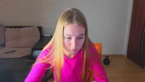 rosalina online show from 11.28.25