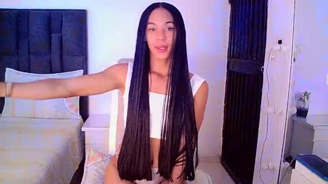 Snapshot of rosalindasexy chatting on 12.24.24 Rosalinda online show from 12.24.24