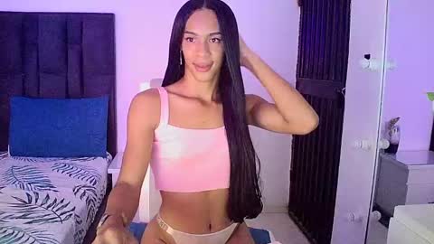 Snapshot of rosalindasexy chatting on 01.07.25 Rosalinda online show from 01.07.25