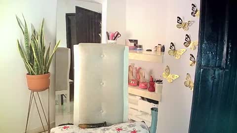 Snapshot of rosalindasexy chatting on 02.08.25 Rosalinda online show from 02.08.25