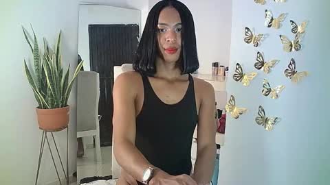 Snapshot of rosalindasexy chatting on 02.11.25 Rosalinda online show from 02.11.25