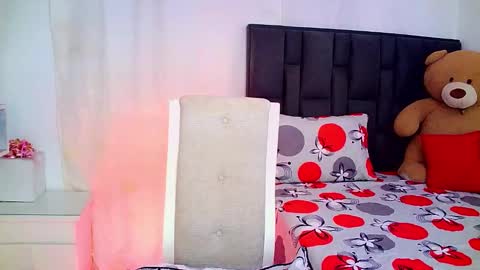 Snapshot of rosalindasexy chatting on 02.20.26 Rosalinda online show from 02.20.26