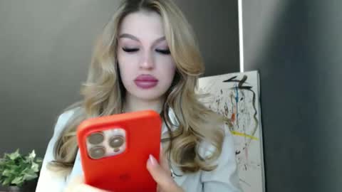 Snapshot of rosaline_ly chatting on 04.23.26 Rosalina online show from 04.23.26