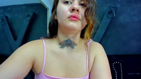 Rosaline Grey online show from 10.19.25