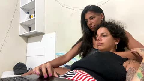 HotDuo online show from 10.24.25