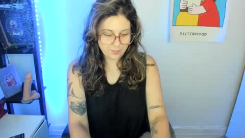 Snapshot of rose257044 chatting on 06.27.26 rose257044 online show from 06.27.26