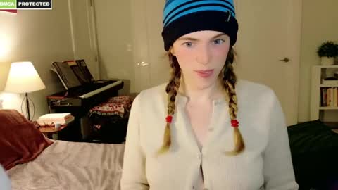 rose77782 online show from 02.20.25