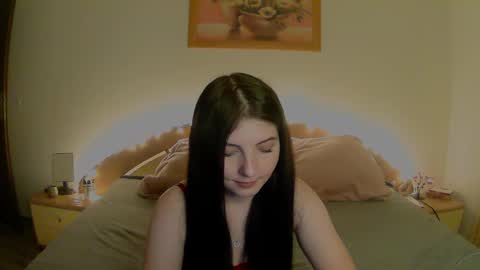 Snapshot of rose_2004 chatting on 01.26.25 Rose online show from 01.26.25