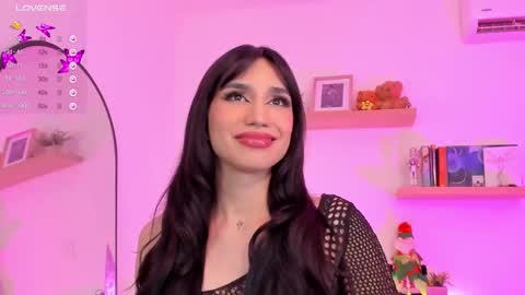 Snapshot of rose__saenz chatting on 12.11.24 Rose Saenz online show from 12.11.24