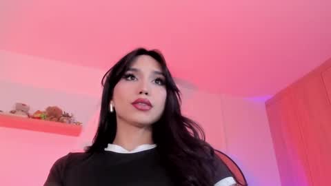 Snapshot of rose__saenz chatting on 10.13.25 Rose Saenz online show from 10.13.25