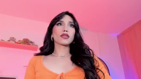 Snapshot of rose__saenz chatting on 10.19.25 Rose Saenz online show from 10.19.25