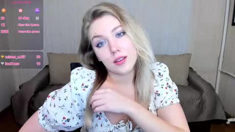 Snapshot of rose_brooks chatting on 01.30.25 Rose but u can call me princess online show from 01.30.25