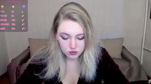 Snapshot of rose_brooks chatting on 02.05.25 Rose but u can call me princess online show from 02.05.25