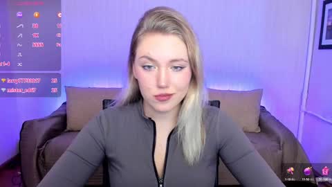 Snapshot of rose_brooks chatting on 02.06.25 Rose but u can call me princess online show from 02.06.25