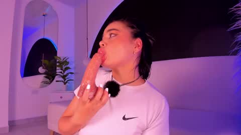 rose_jener06 online show from 04.16.26