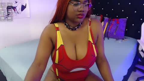 Your girl Rose  6k of followers online show from 10.31.25