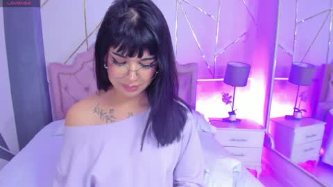 Snapshot of rosecassie chatting on 01.30.25 Rose online show from 01.30.25