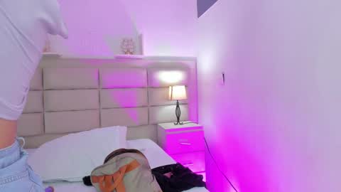 Snapshot of rosecassie chatting on 02.21.25 Rose online show from 02.21.25