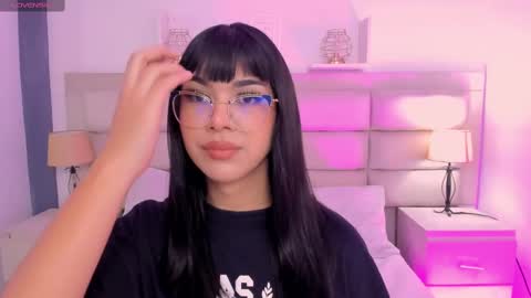 Snapshot of rosecassie chatting on 02.28.25 Rose online show from 02.28.25