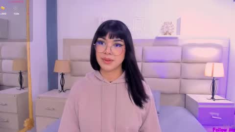 Snapshot of rosecassie chatting on 03.01.25 Rose online show from 03.01.25