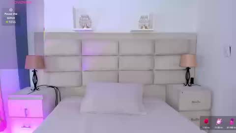 Snapshot of rosecassie chatting on 09.23.25 Rose online show from 09.23.25