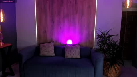 Rose  online show from 12.27.24