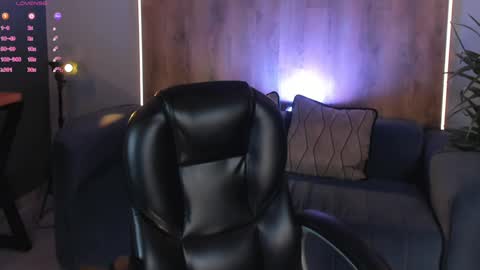 Rose  online show from 12.28.24