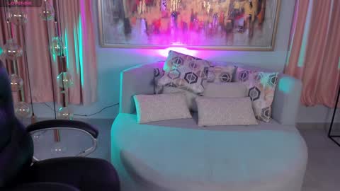 Rose  online show from 01.28.25