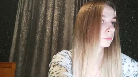 Snapshot of rosehelena chatting on 10.24.25 Helena online show from 10.24.25