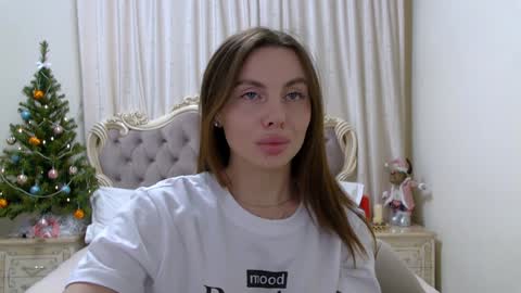 Rose Hubbard online show from 12.12.24