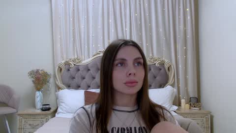 Rose Hubbard online show from 01.15.25