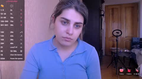 Snapshot of roselina_ chatting on 12.29.24 Rose online show from 12.29.24