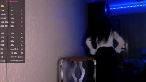 Snapshot of roselina_ chatting on 12.30.24 Rose online show from 12.30.24