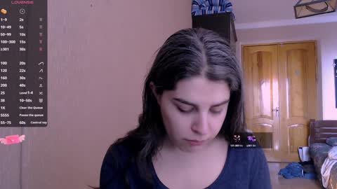 Snapshot of roselina_ chatting on 02.01.25 Rose online show from 02.01.25
