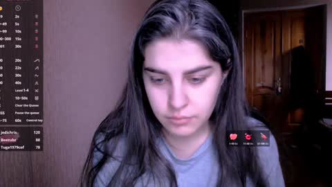 Snapshot of roselina_ chatting on 02.05.25 Rose online show from 02.05.25