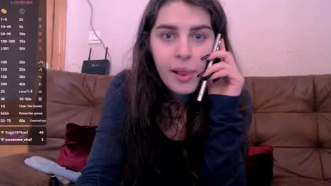 Snapshot of roselina_ chatting on 02.13.25 Rose online show from 02.13.25