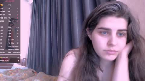 Snapshot of roselina_ chatting on 02.21.25 Rose online show from 02.21.25