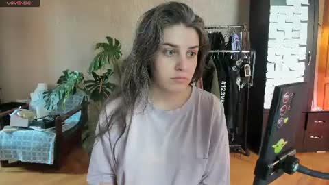 Snapshot of roselina_ chatting on 07.28.26 Rose online show from 07.28.26
